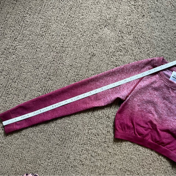 Gymshark Adapt Ombre Seamless Long Sleeve Crop Top - Picture 8 of 12